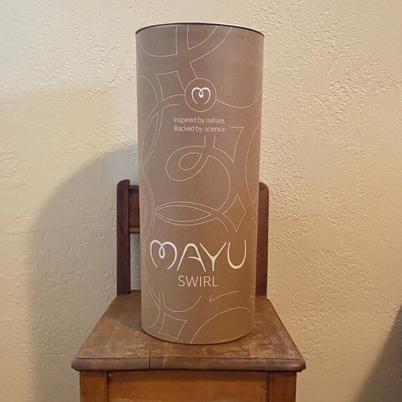 Mayu Swirl Structured Water Carafe and Base - Picture 15 of 16